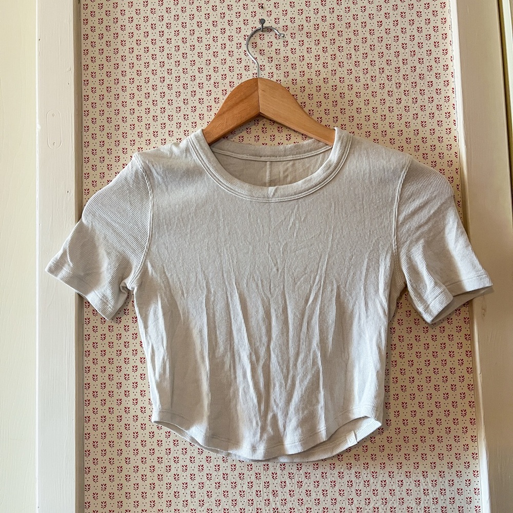 Lululemon Hold Tight Crop Top in Bone Size 4 - Picture 2 of 8